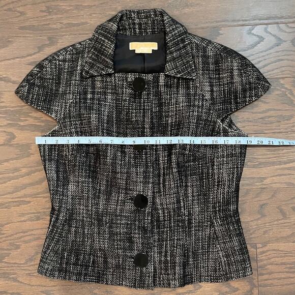 Michael Kors Made in Italy - Italian Wool Button Cap Sleeve Top/ Jacket Size 12 - Picture 3 of 8